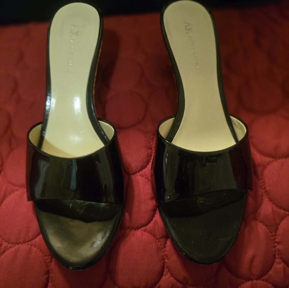 Women's Black Slide Sandals
